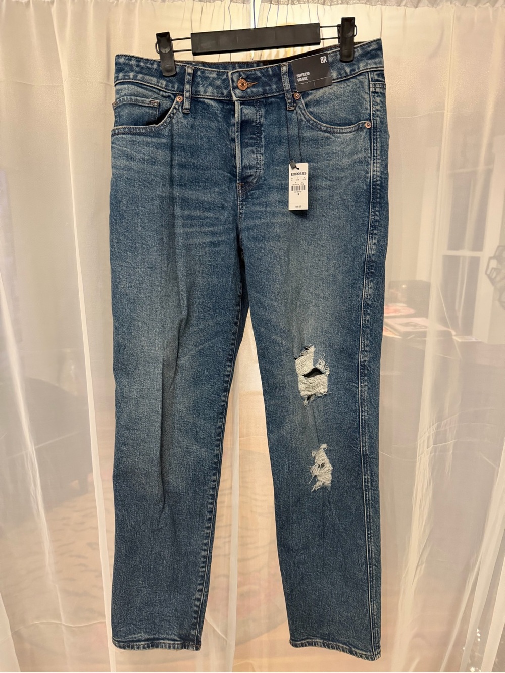 Express Women's Blue Relaxed Distressed Jeans